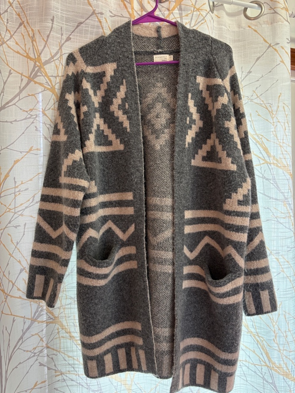 Open-Front Geometric Long Cardigan Sweater in Gray & Blush - Unbranded